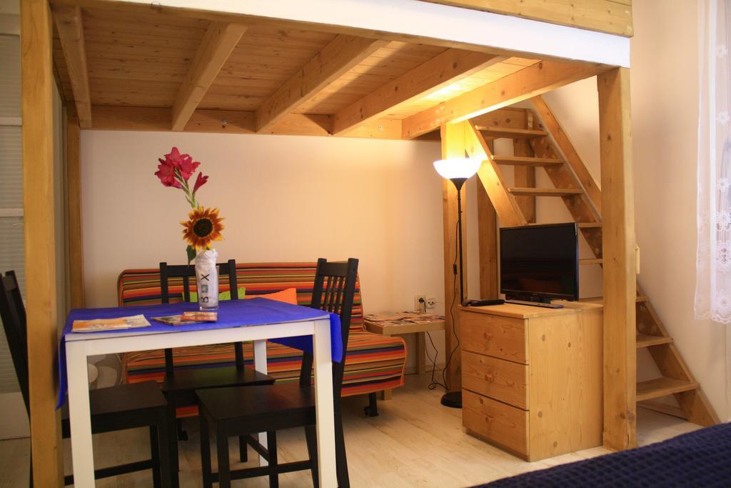 O-Ujlak Apartman Budapest Exterior foto
